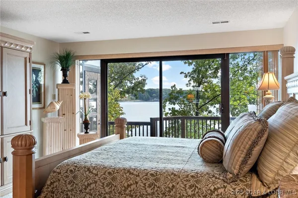 $21,000,000 | 360 Tree Wood Drive, Lake Ozark, MO 65049