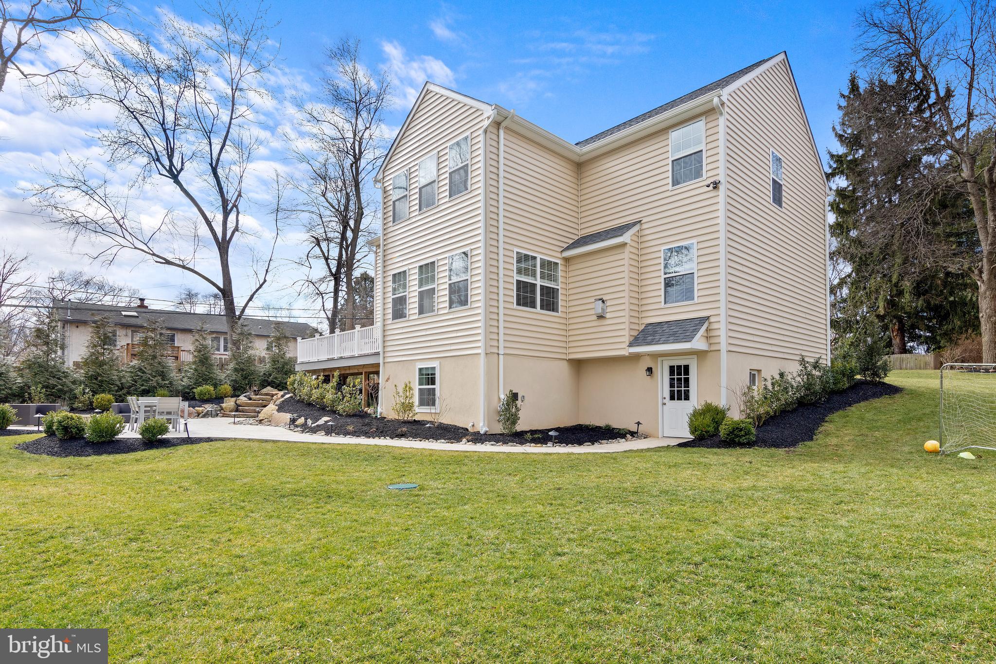 280 Dayleview Road Berwyn, PA 19312 - Photo 7 of 48
