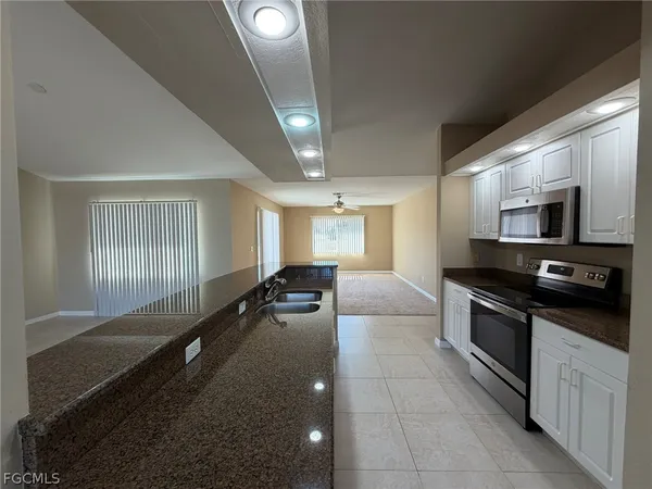 $1,950 | 414 Southeast 7th Street, Cape Coral, FL 33990