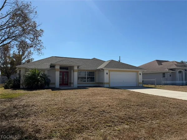 $1,950 | 414 Southeast 7th Street, Cape Coral, FL 33990
