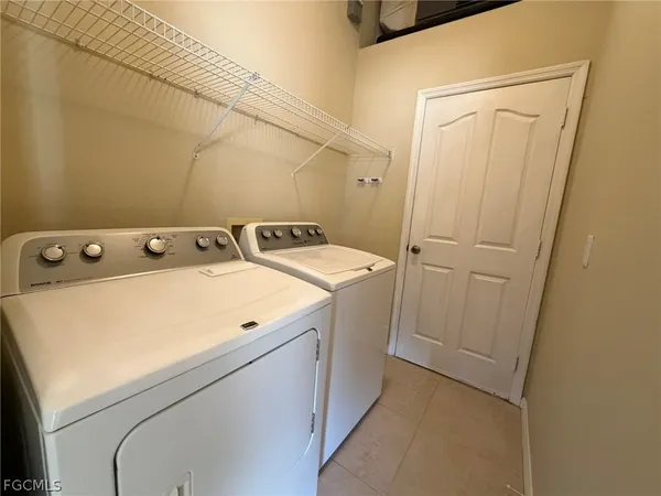 $1,950 | 414 Southeast 7th Street, Cape Coral, FL 33990