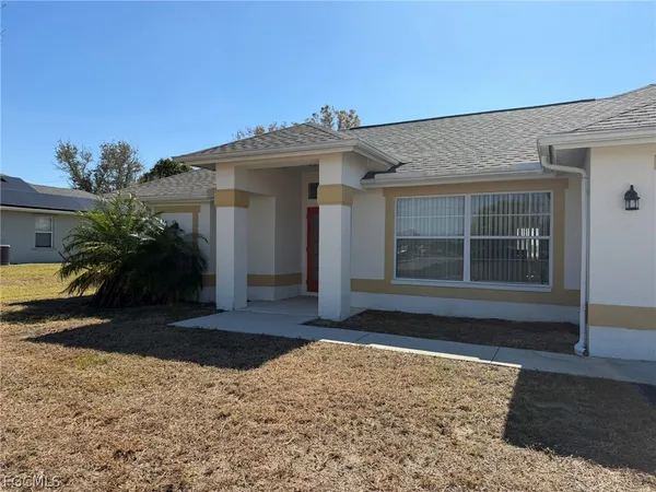 $1,950 | 414 Southeast 7th Street, Cape Coral, FL 33990