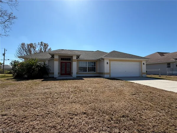 $1,950 | 414 Southeast 7th Street, Cape Coral, FL 33990