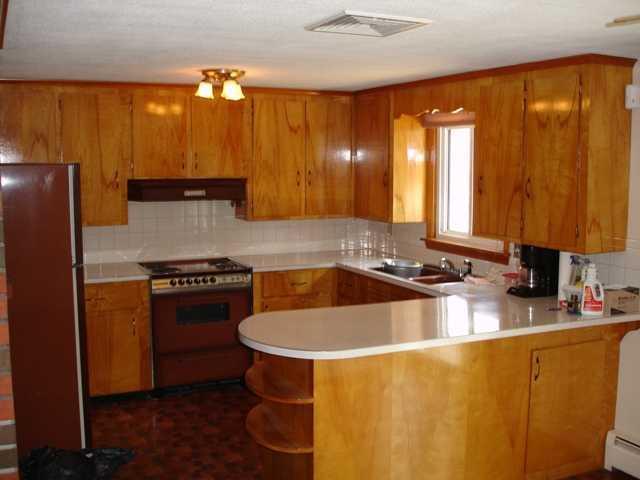 54 Ocean House Road Cape Elizabeth, ME 04107 - Photo 4 of 20 Kitchen. Large kitchen with ample...