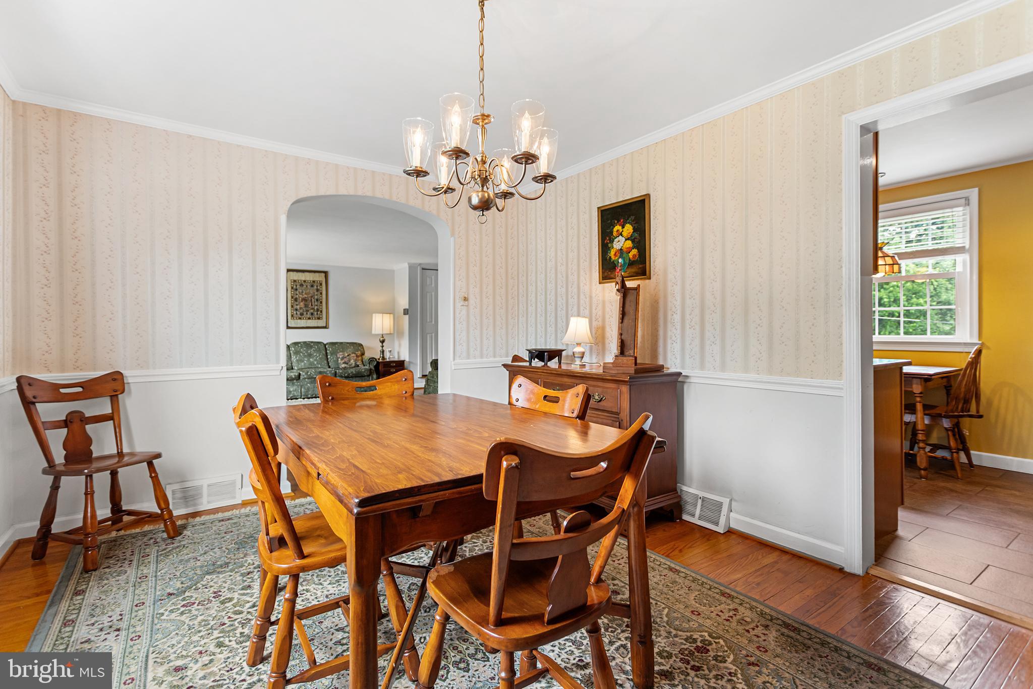 321 Holt Lane Springfield, PA 19064 - Photo 8 of 25