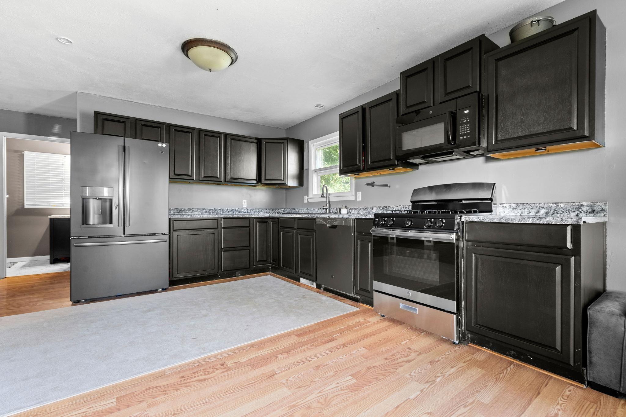 3194 East Pierceton Road Warsaw, IN 46580 - Photo 10 of 25 Gallery Image 10