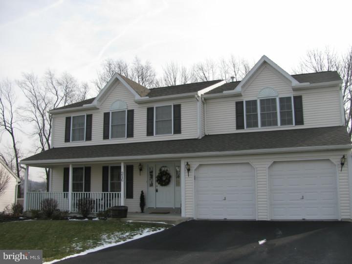 216 Longview Drive Sinking Spring, PA 19608 - Photo 1 of 18