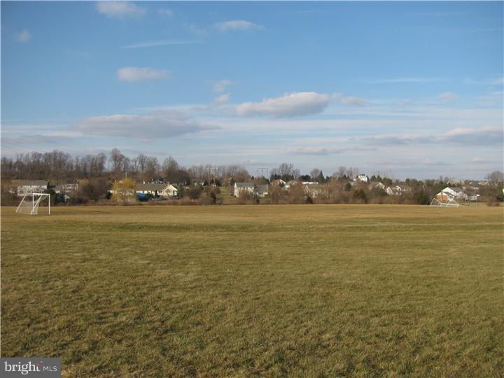216 Longview Drive Sinking Spring, PA 19608 - Photo 6 of 18