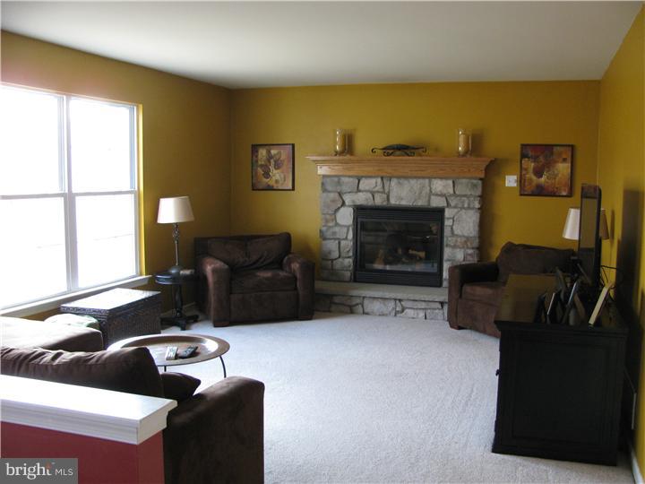 216 Longview Drive Sinking Spring, PA 19608 - Photo 10 of 18