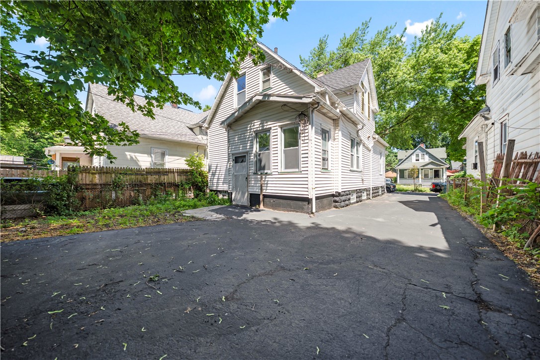 101 Ernst Street Rochester, NY 14621 - Photo 27 of 27 Back of House