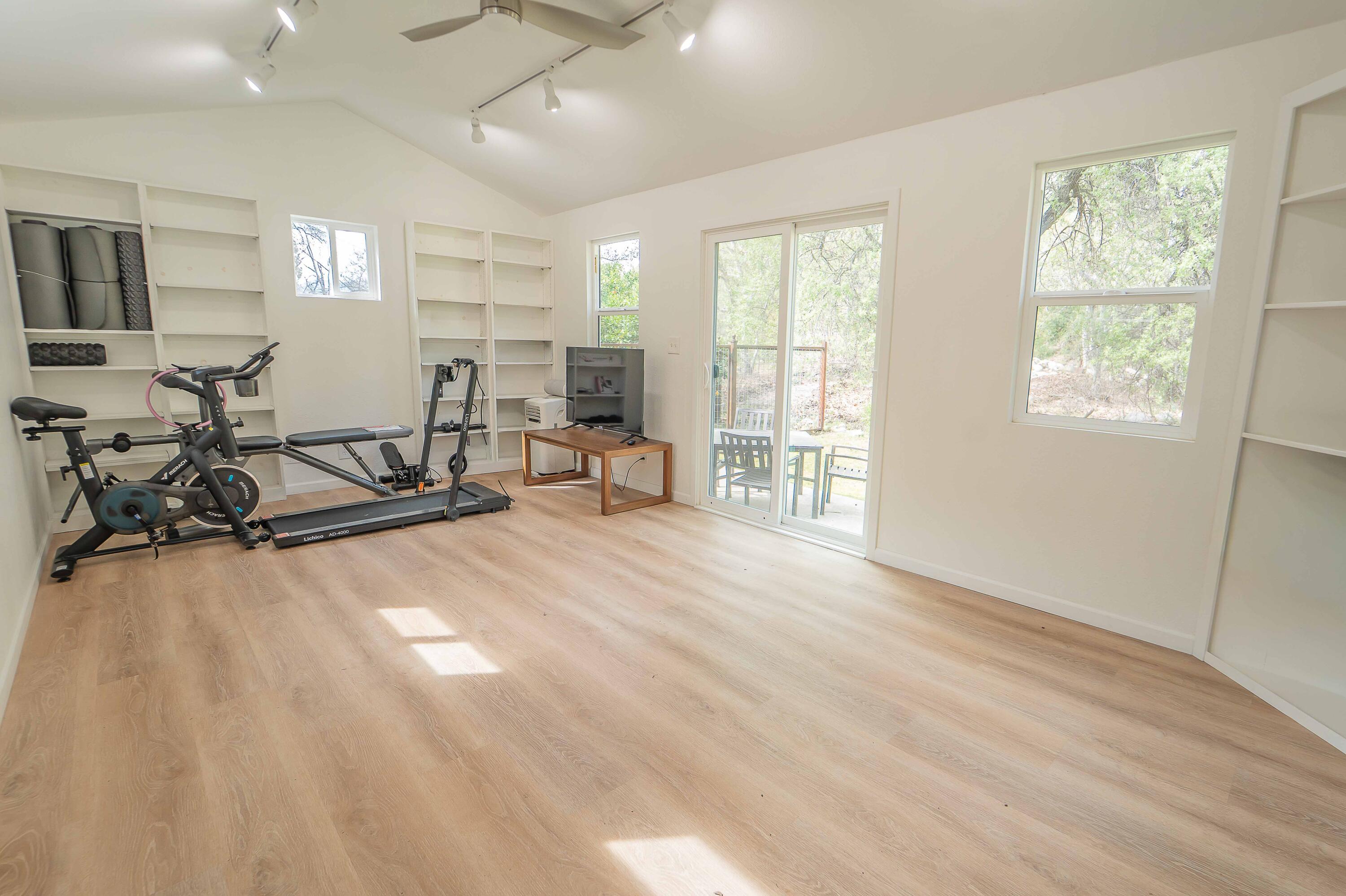 43043 South Fork Drive Three Rivers, CA 93271 - Photo 29 of 43 -