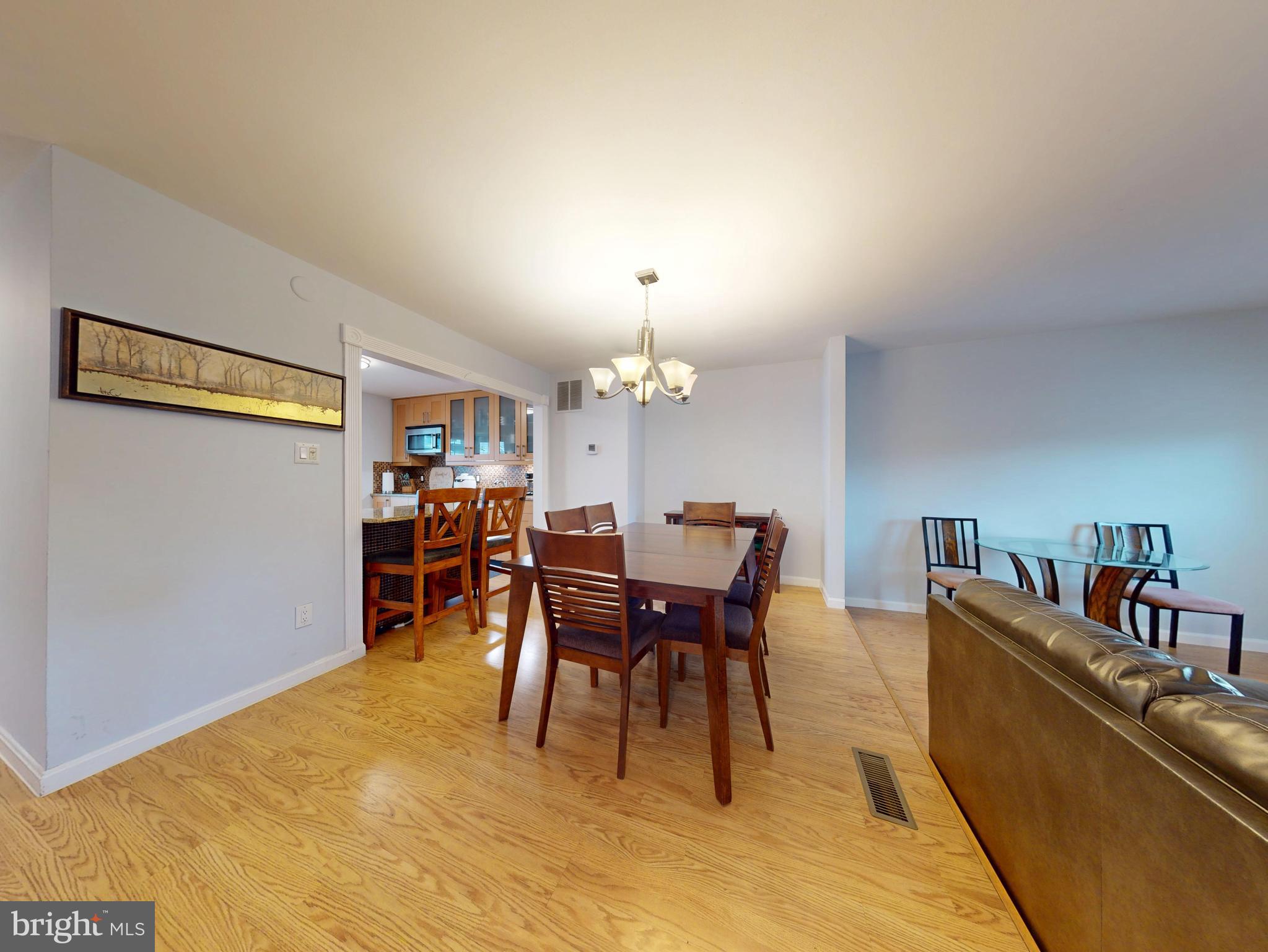 7302 Rolling Oak Lane Springfield, VA 22153 - Photo 8 of 34 Primary floor dining space