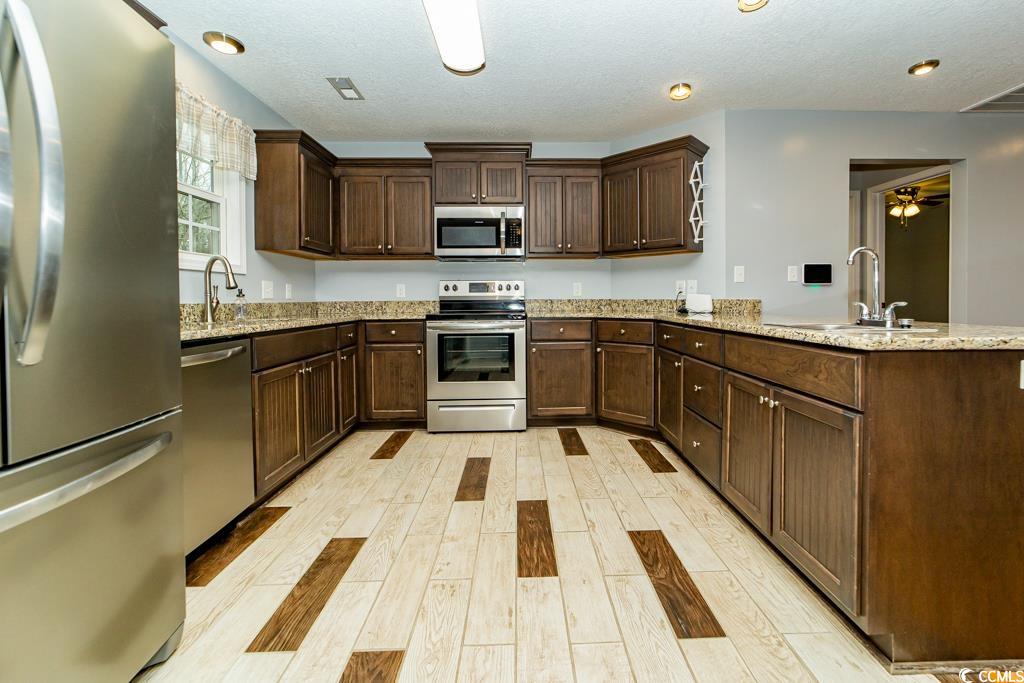 232 Hamilton Way Conway, SC 29526 - Photo 3 of 20