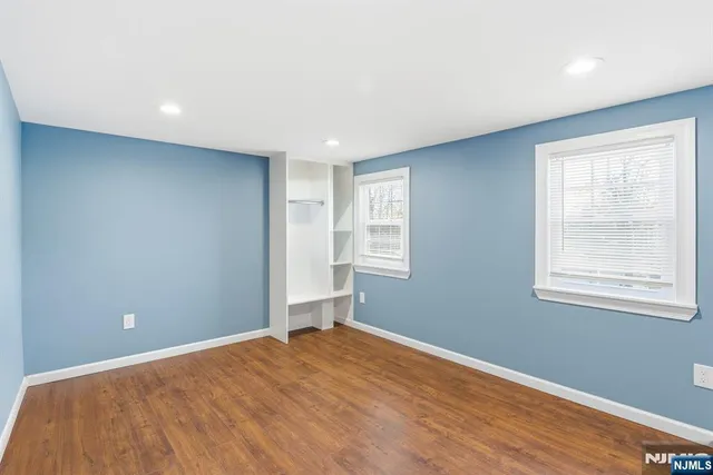 $500,000 | 328 Hawthorne Street, Orange, NJ 07050