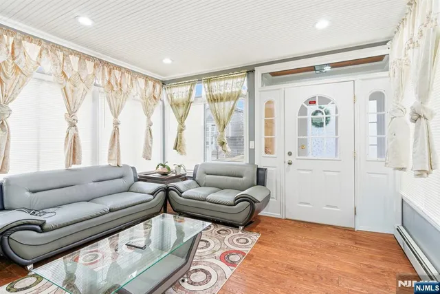 $500,000 | 328 Hawthorne Street, Orange, NJ 07050