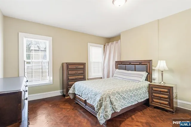 $500,000 | 328 Hawthorne Street, Orange, NJ 07050