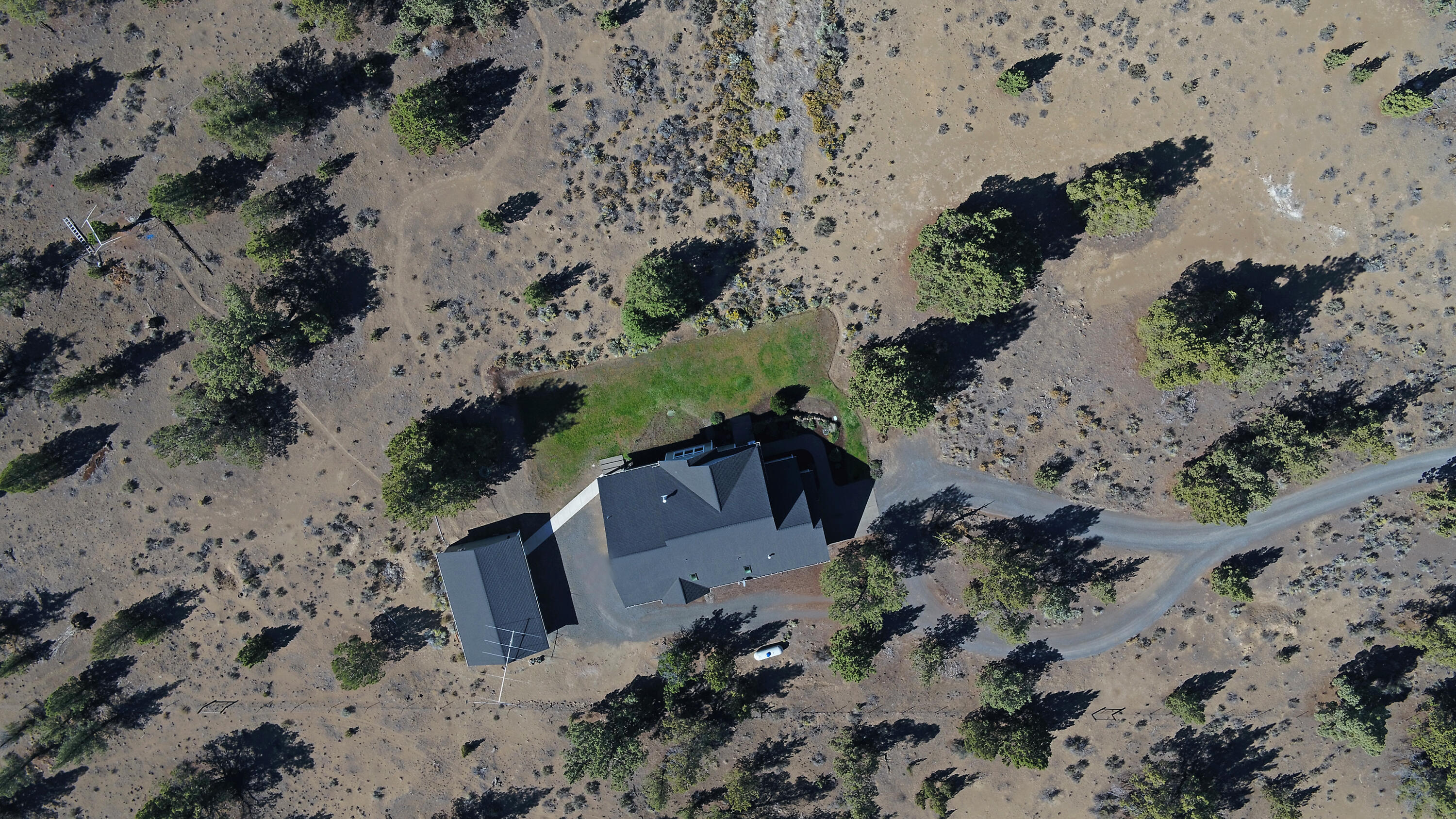 21421 Dale Road Bend, OR 97701 - Photo 28 of 32 DJI_0990