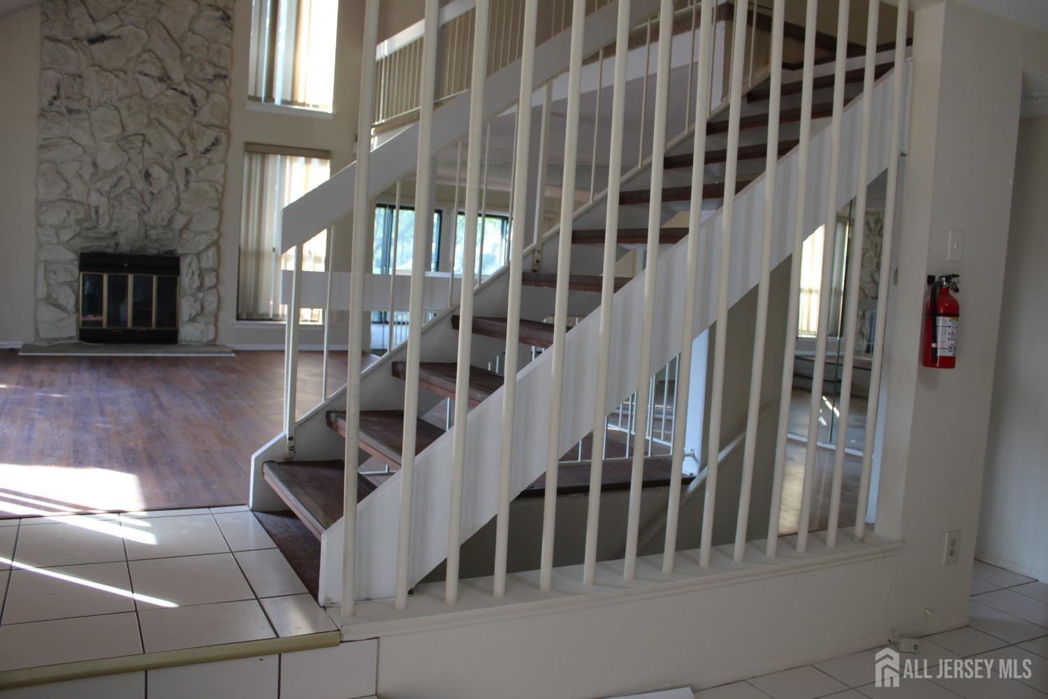 157 Westgate Drive Edison, NJ 08820 - Photo 24 of 40 a view of entryway and hall