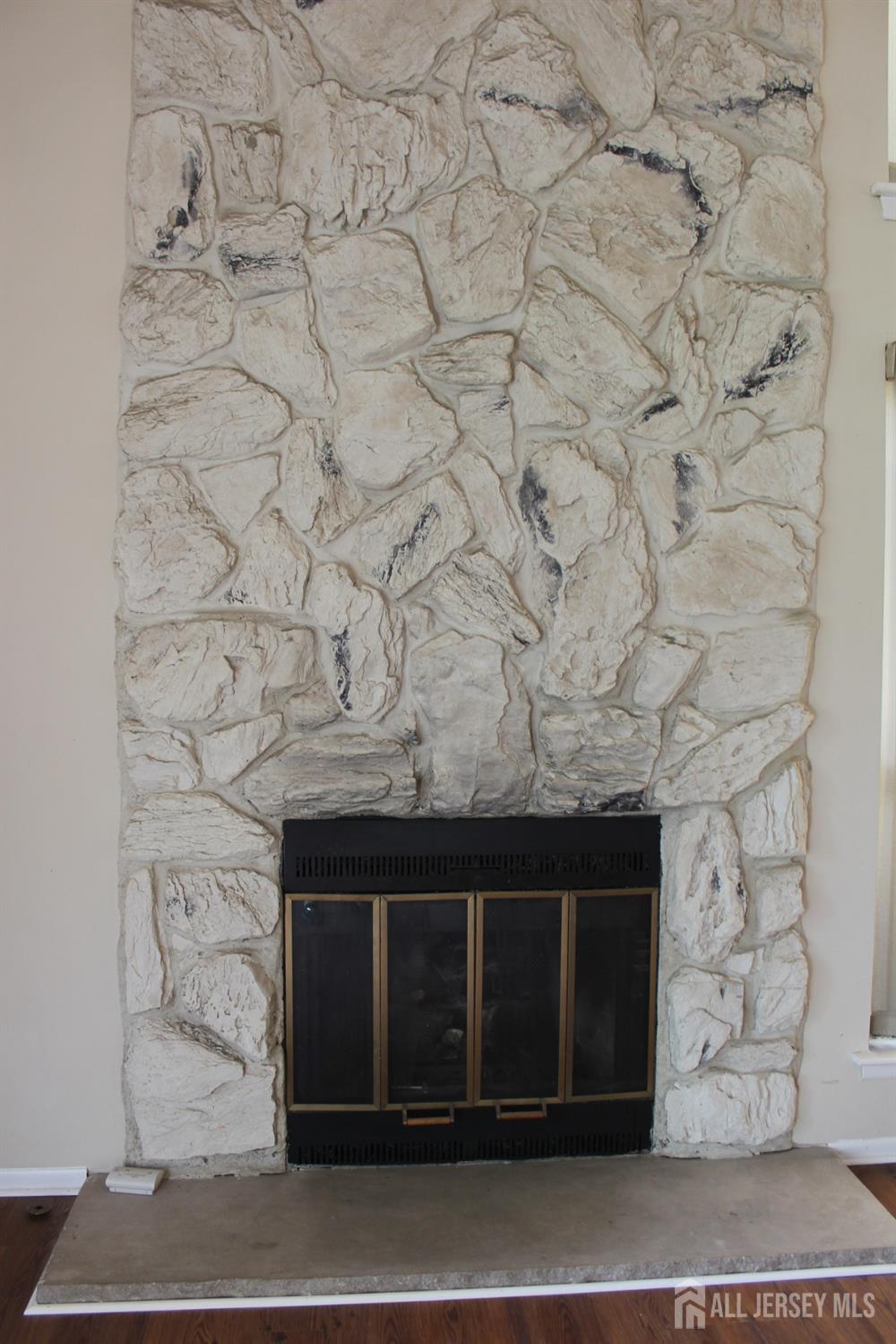 157 Westgate Drive Edison, NJ 08820 - Photo 35 of 40