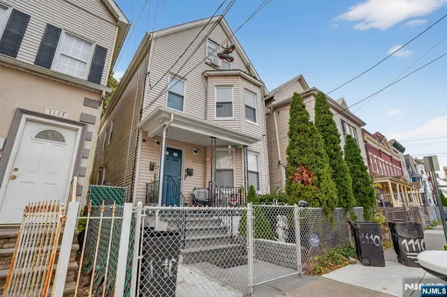 $725,000 | 1110 Hampton Place, Elizabeth, NJ 07201