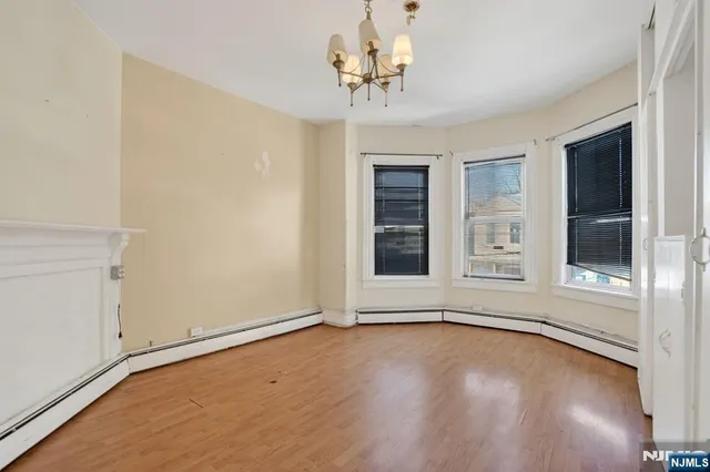 $725,000 | 1110 Hampton Place, Elizabeth, NJ 07201