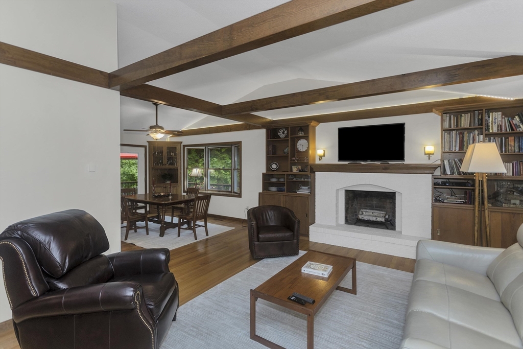 44 Westhampton Road Northampton, MA 01062 - Photo 8 of 42