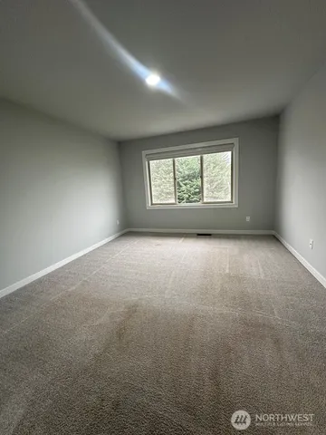 $3,900 | 11009 41st Avenue Southeast, Everett, WA 98208