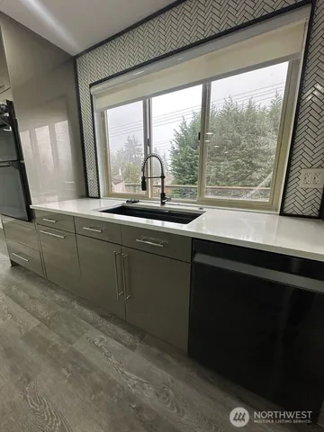 $3,900 | 11009 41st Avenue Southeast, Everett, WA 98208