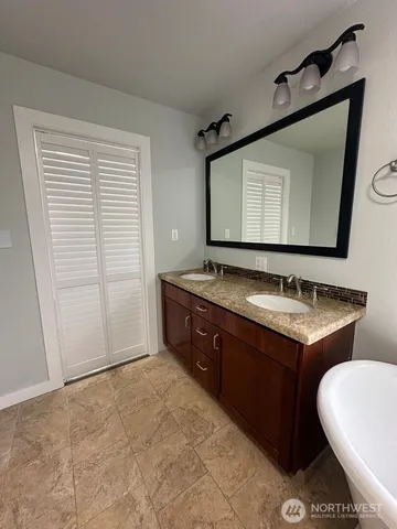 $3,900 | 11009 41st Avenue Southeast, Everett, WA 98208