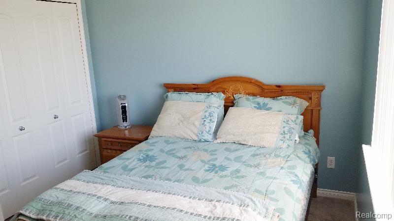 51613 Rivard Road New Baltimore, MI 48047 - Photo 15 of 22 #14 Bedroom.jpg