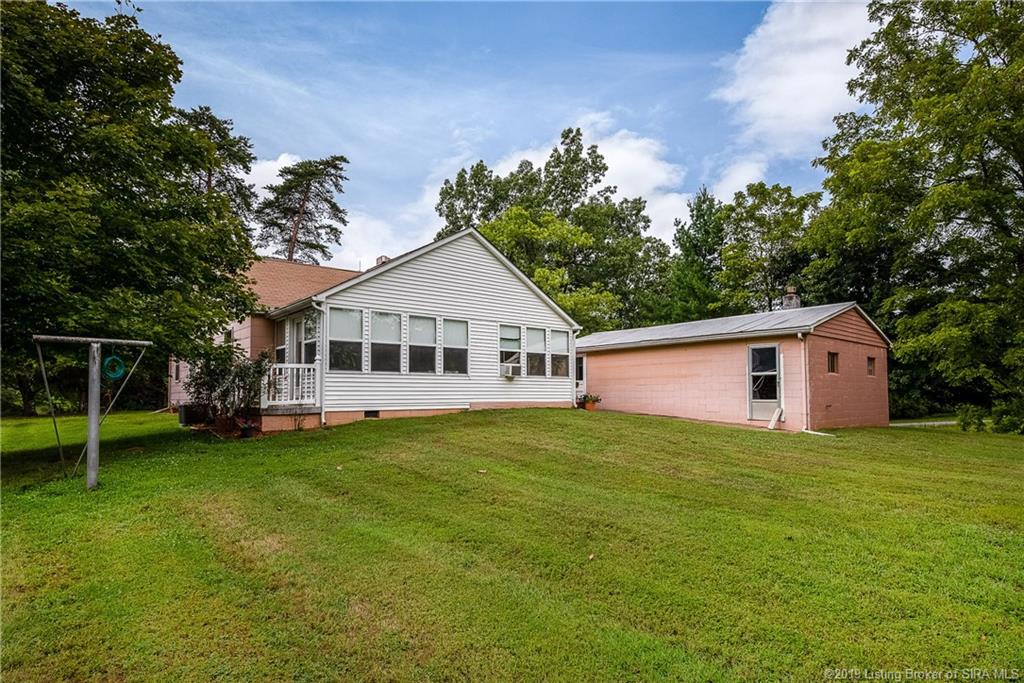 3700 Shiloh Road Southwest Corydon, IN 47112 - Photo 4 of 38