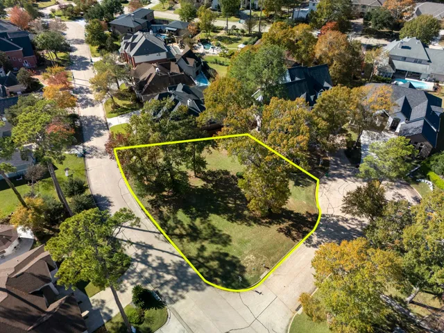 $174,000 | 227 Wedgewood Drive West, Montgomery, TX 77356