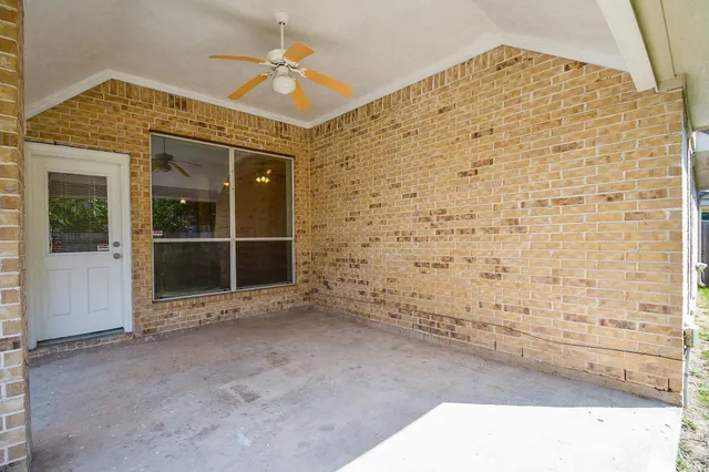 a view of a house with porch