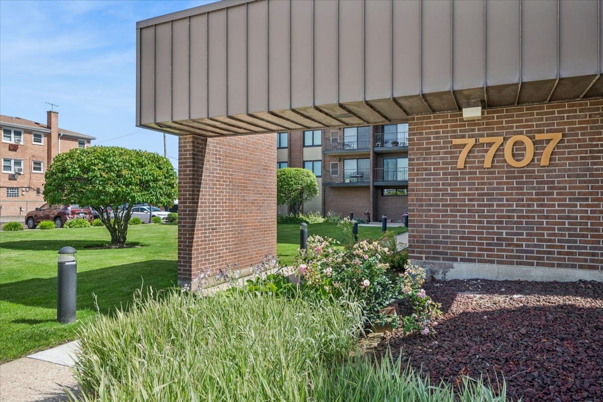 7707 West Irving Park Road, Unit 308 Chicago, IL 60634 - Photo 22 of 26