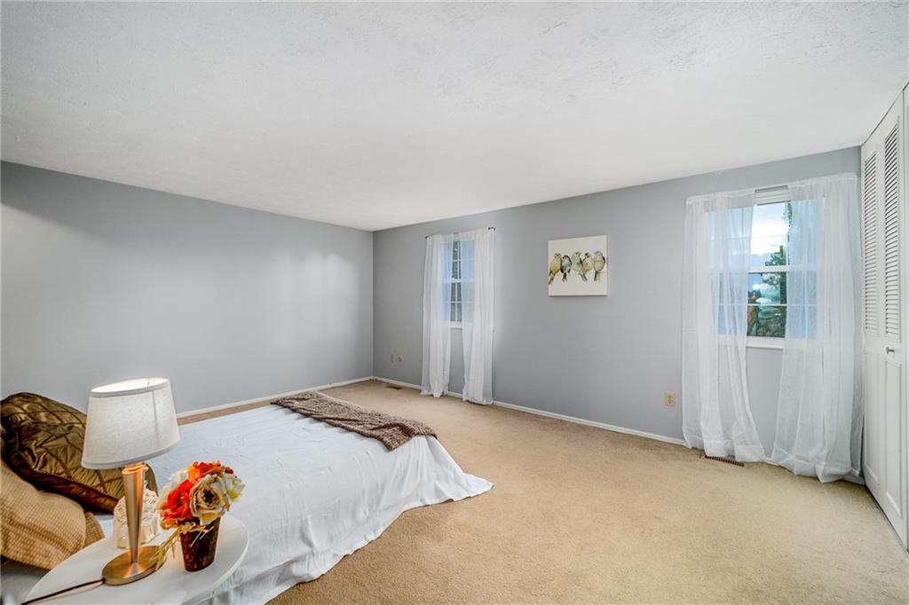 710 Countryside Drive McKees Rocks, PA 15136 - Photo 11 of 21
