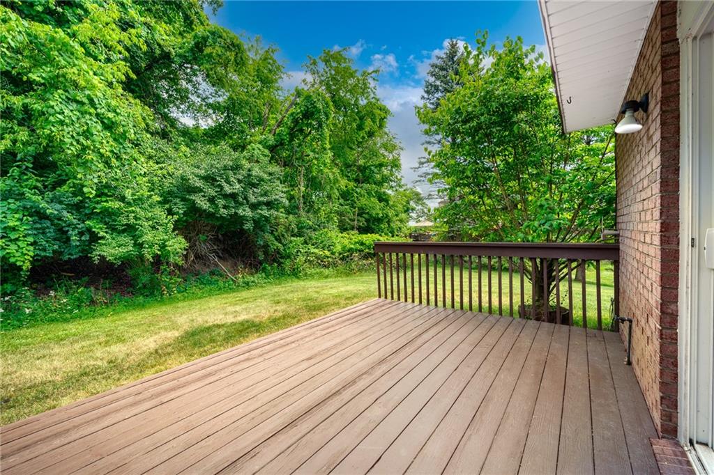710 Countryside Drive McKees Rocks, PA 15136 - Photo 19 of 21