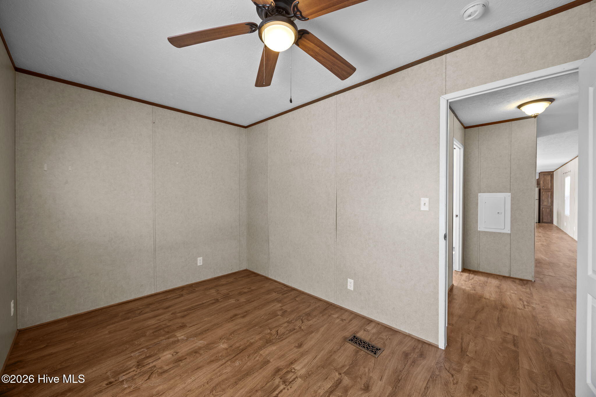 410 Fawn Drive Hampstead, NC 28443 - Photo 38 of 40 Bedroom 3