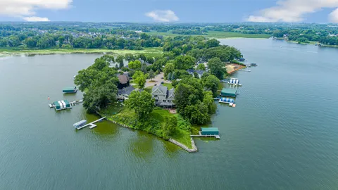 $2,595,000 | 3396 Kings Point Road, Excelsior, MN 55331