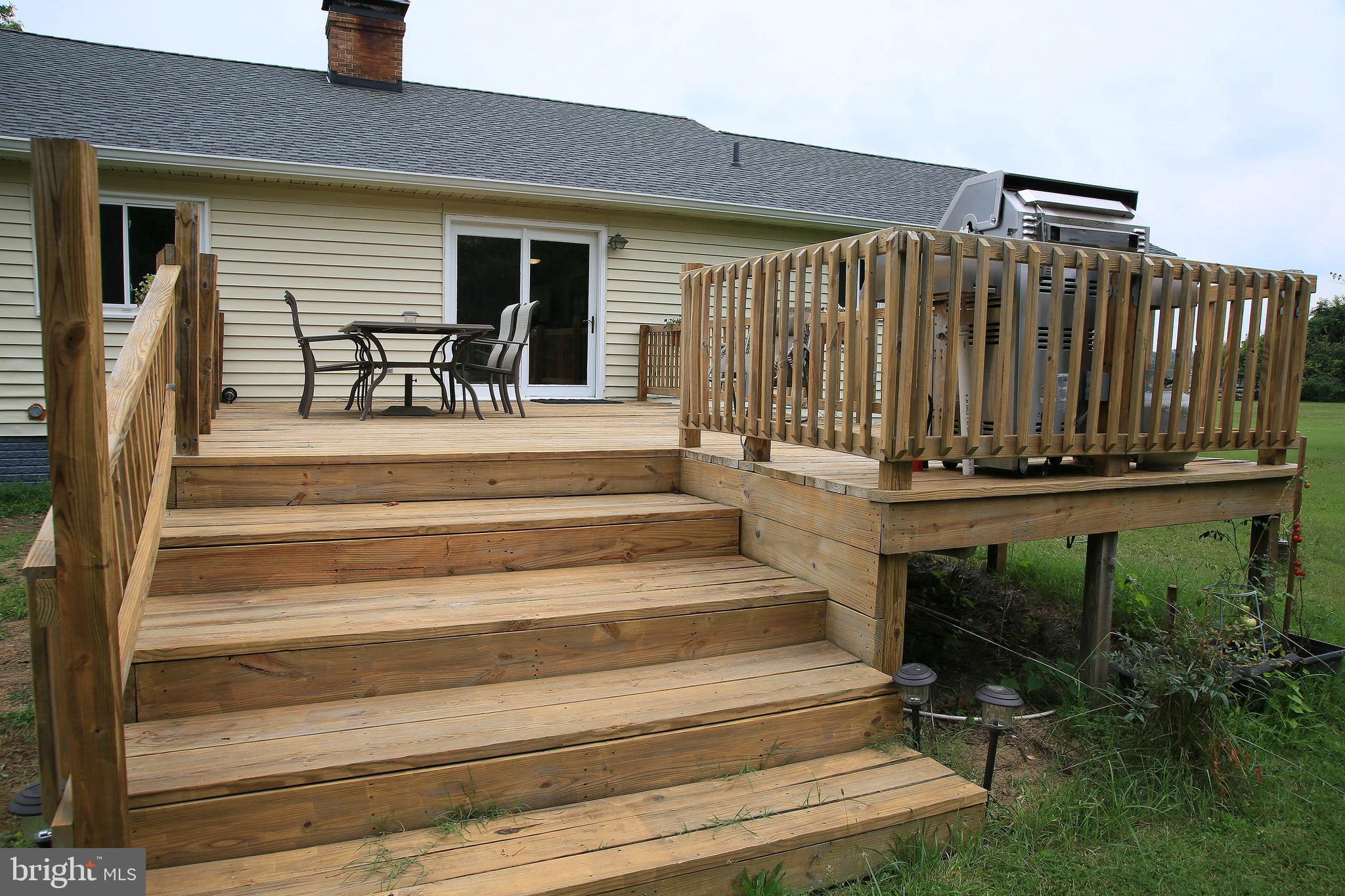 1543 Governor Bridge Road Davidsonville, MD 21035 - Photo 36 of 42 Wide stairway