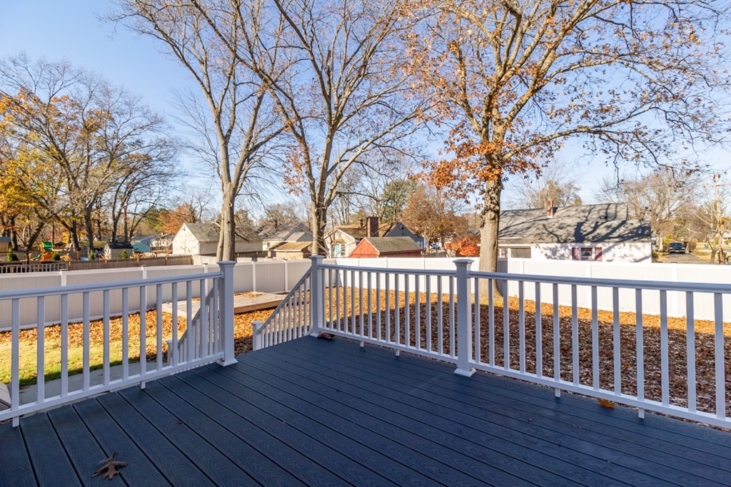 92 Sunrise Terrace Springfield, MA 01119 - Photo 32 of 35