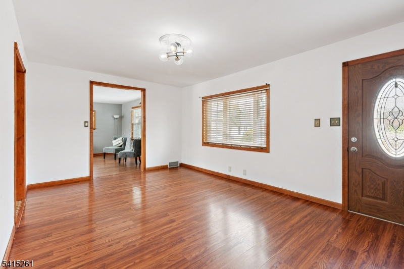 32 Glenville Road Edison, NJ 08817 - Photo 12 of 25