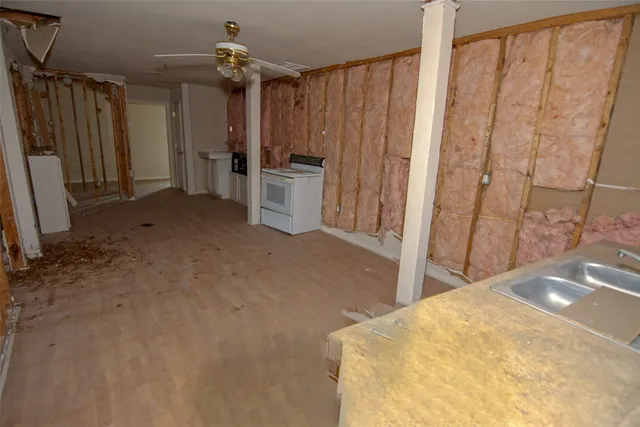 a view of a storage & utility room