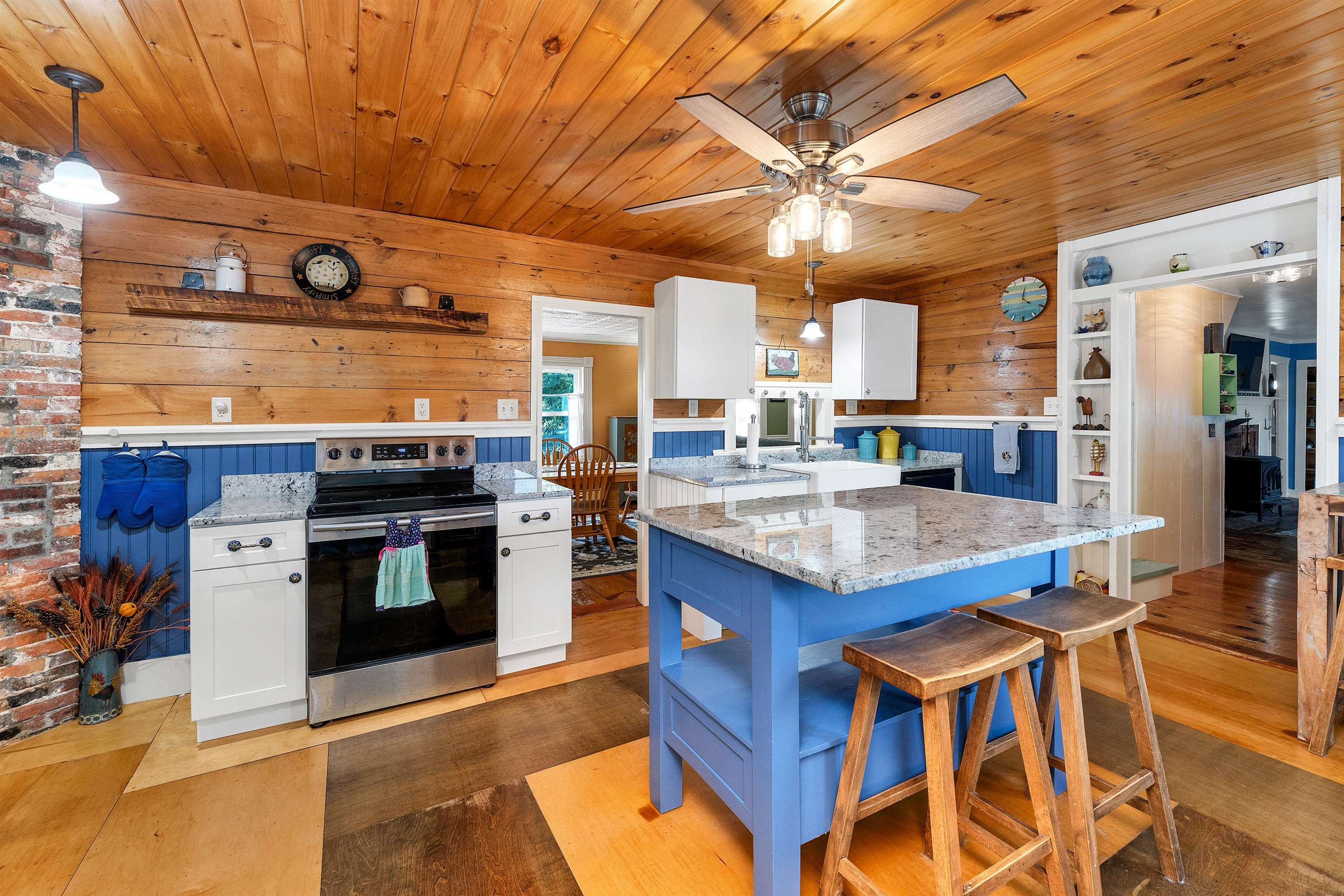 47 S Road Deerfield, NH 03037 - Photo 9 of 58 Gallery Image 9