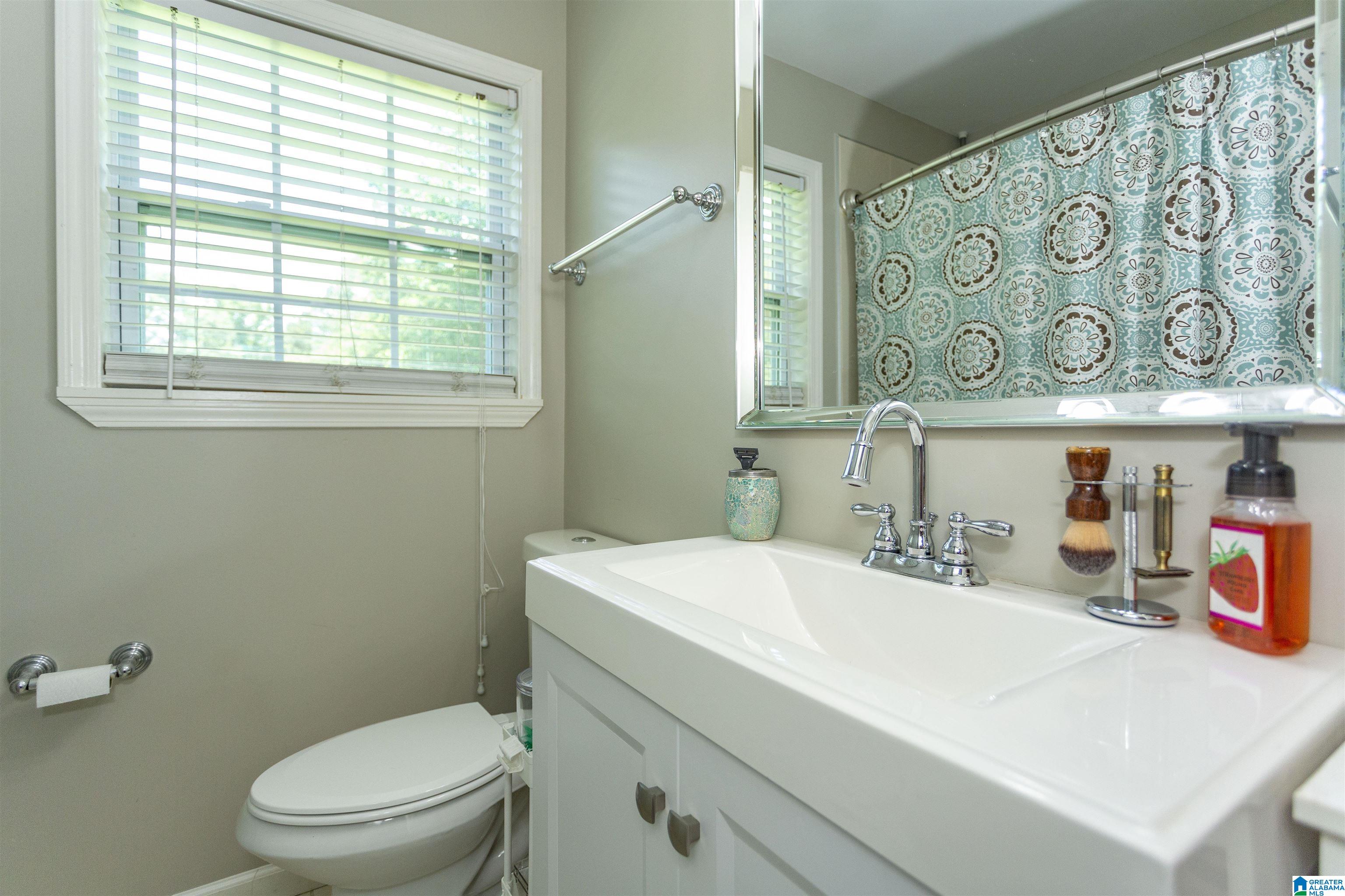 405 Wickstead Road Bessemer, AL 35023 - Photo 20 of 33