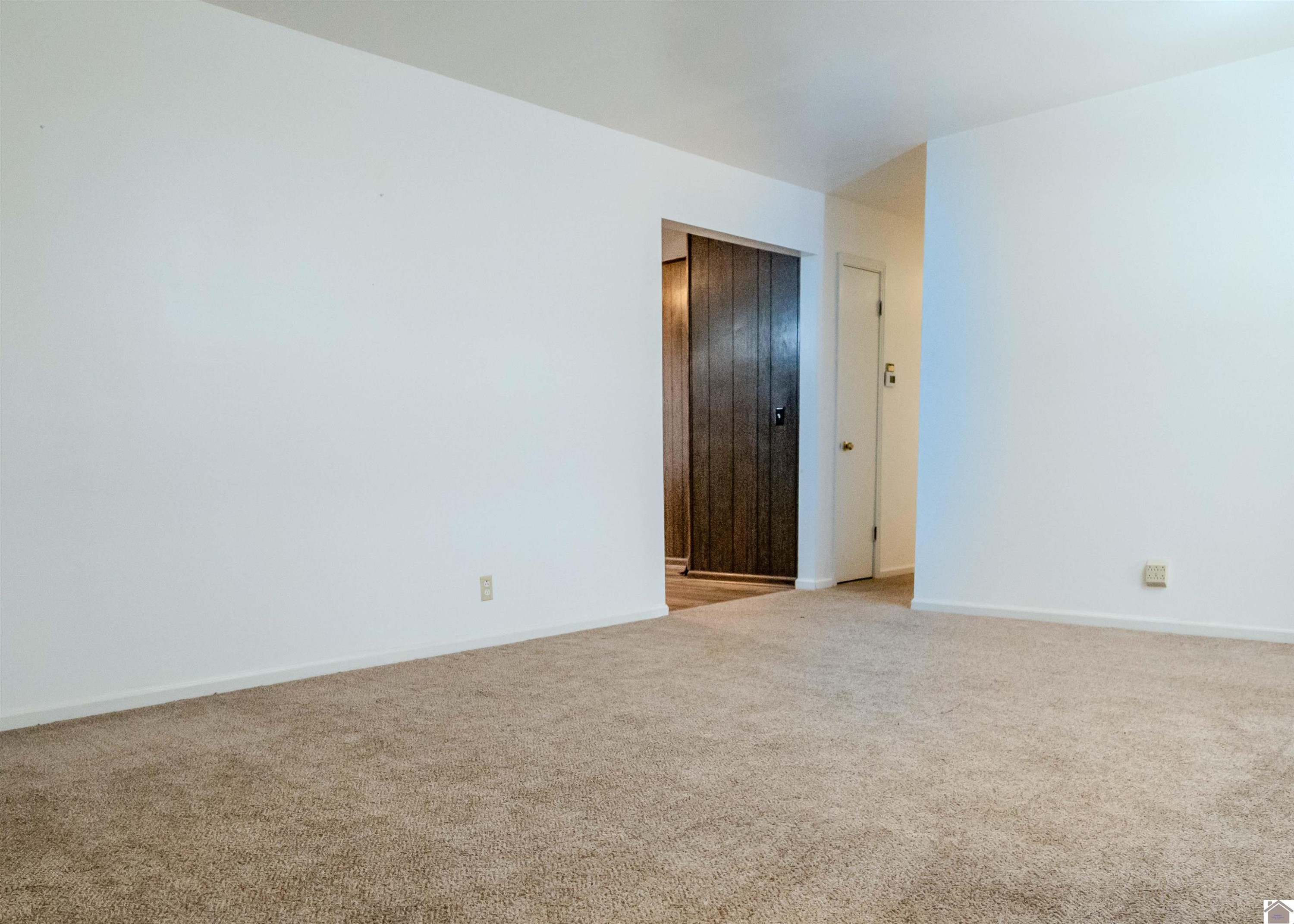210 Irvin Cobb Road Murray, KY 42071 - Photo 7 of 33 Living Room
