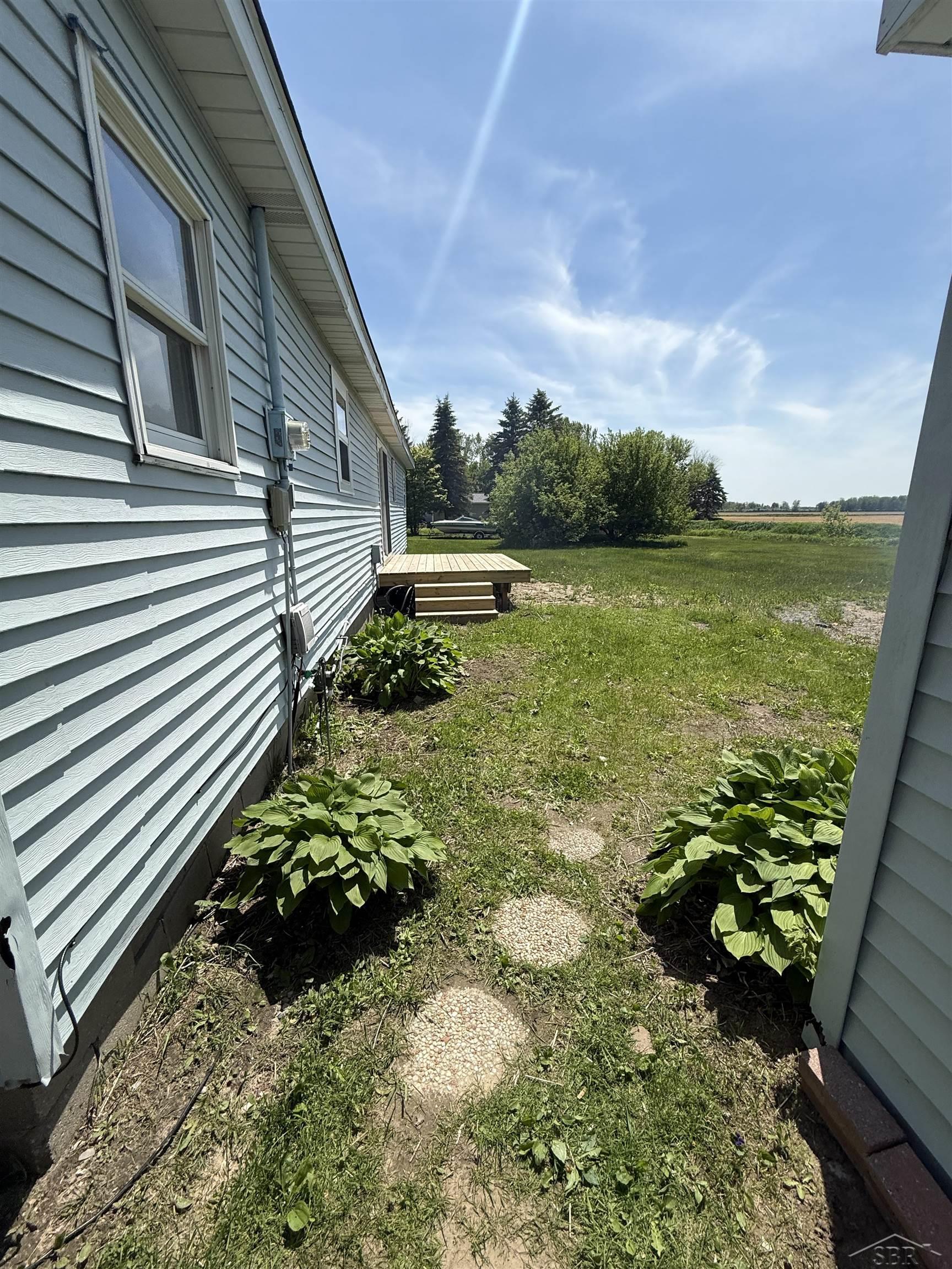 1442 South 11 Mile Road Auburn, MI 48611 - Photo 14 of 16