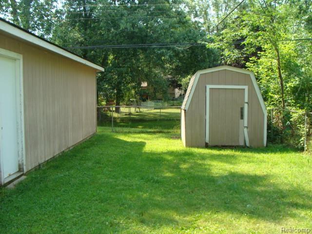 734 Miller Road Lake Orion, MI 48362 - Photo 54 of 54 Shed.jpg