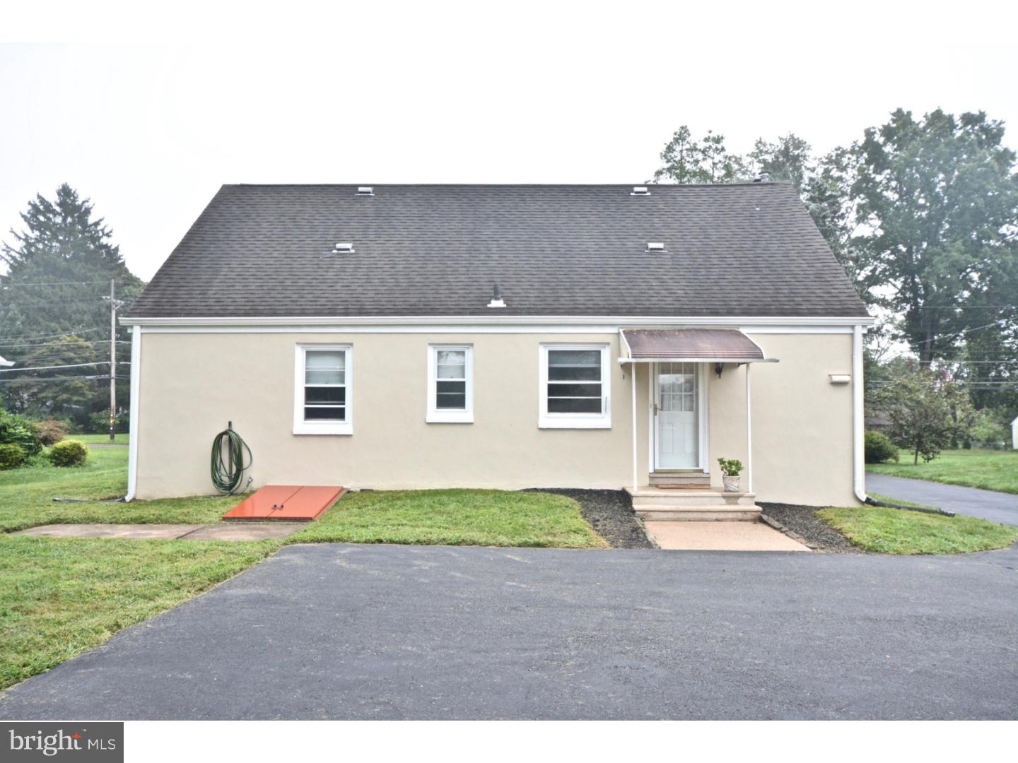 176 West Upper Ferry Road Ewing, NJ 08628 - Photo 23 of 25 Exterior Back