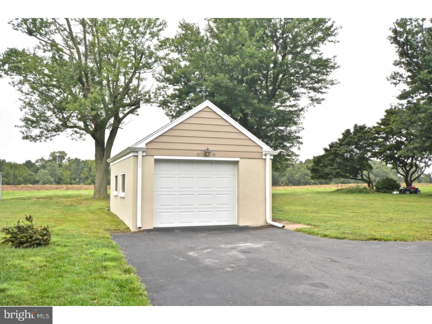 176 West Upper Ferry Road Ewing, NJ 08628 - Photo 24 of 25 Garage