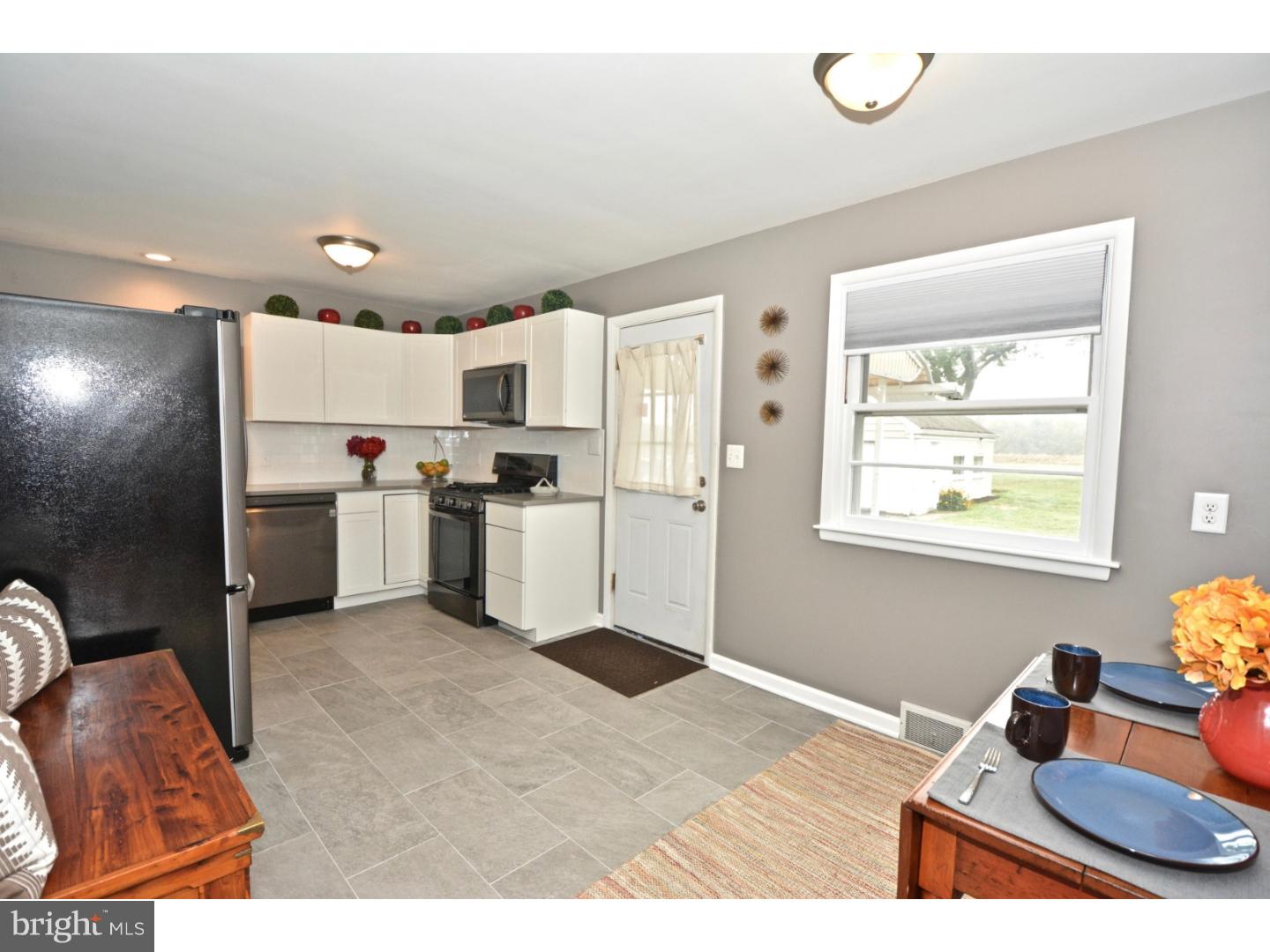 176 West Upper Ferry Road Ewing, NJ 08628 - Photo 10 of 25 Kitchen